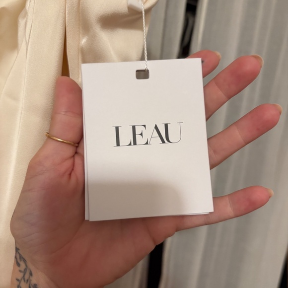 Leau Celine Corset Drape Satin Gown Ivory Large - Picture 4 of 6